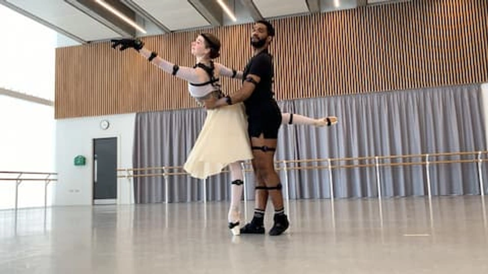 Ballerinas in new sensor suits