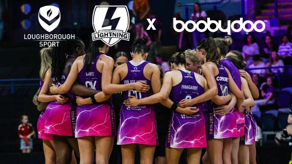 loughborough lightning players in a huddle