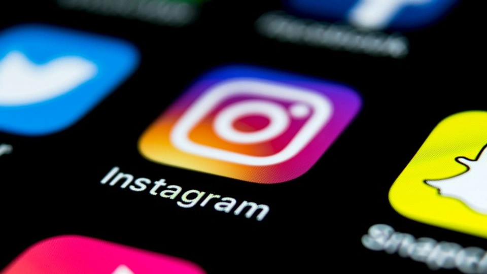 A smart phone screen with the Instgram icon